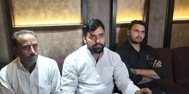 राकेश-टिकैत-के-विरोध-में-उतरा-ये-किसान-संगठन,-कहा-खालिस्तानियों-से-है-इनका-संबंध